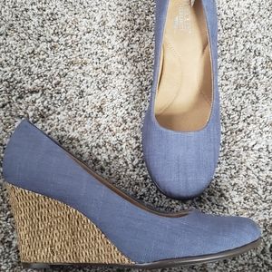 Aerosoles blue wedges